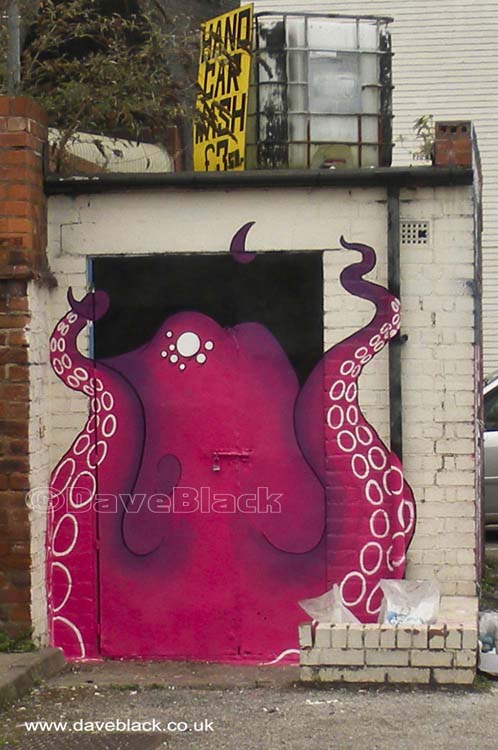 Octopus In The Car Park Octopus Artwork In Heath Mill Lane Car Park